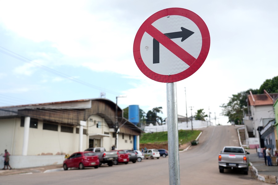Centro de Porto Velho ganha reforço na sinalização para aumentar segurança no trânsito