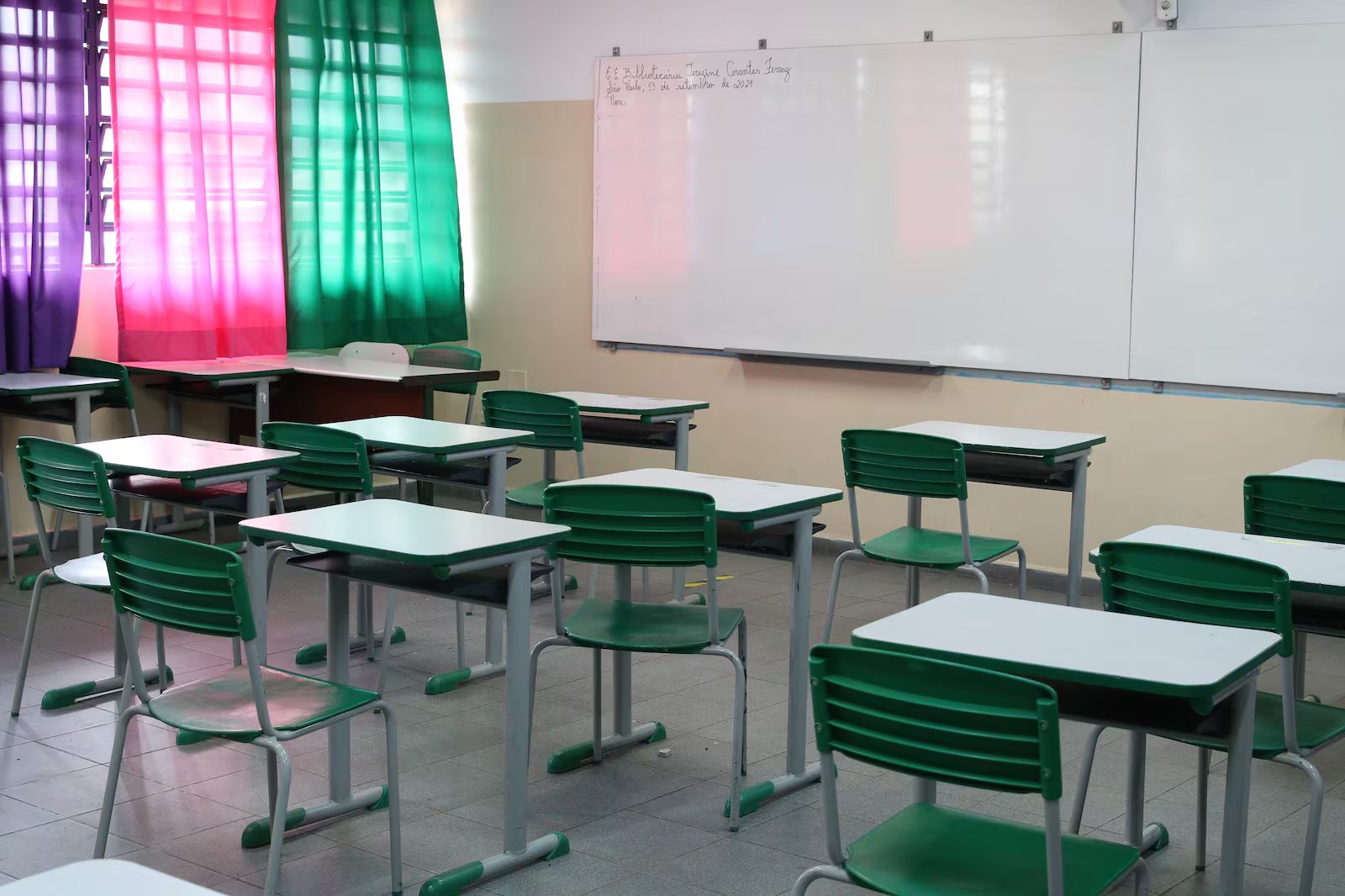 Senado aprova penas maiores para crimes contra professores e médicos
