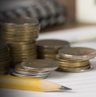 Senado aprova a inclusão de educação financeira no currículo escolar
