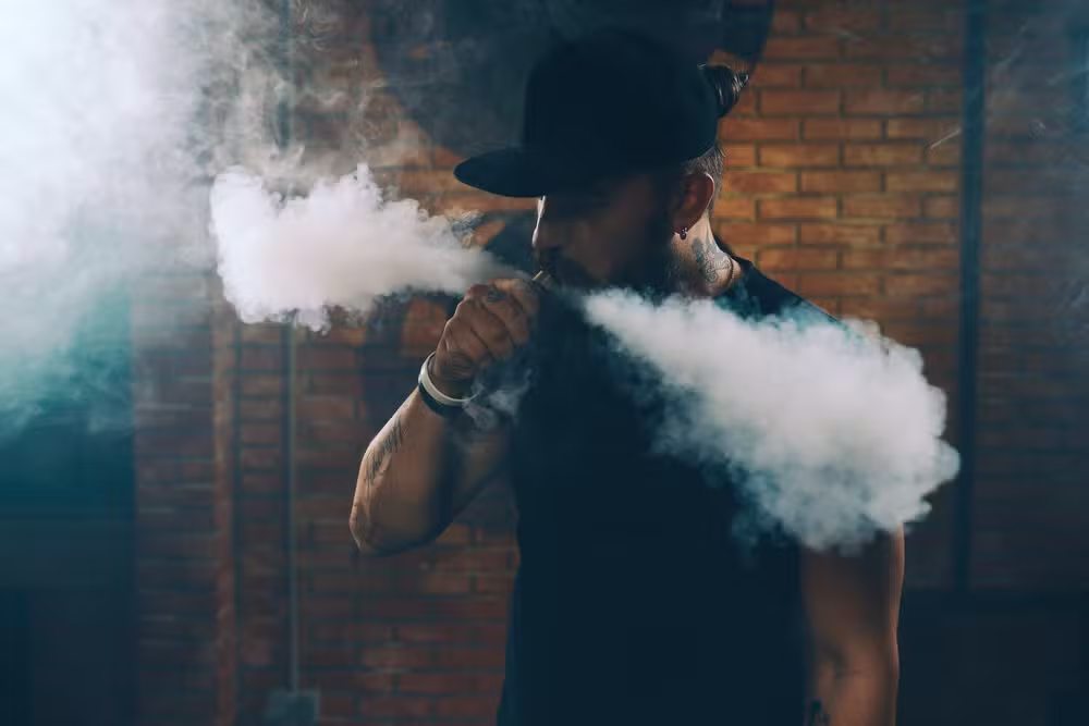 Vapes são tão prejudiciais para prática de exercício físico quanto cigarros convencionais