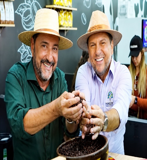 Hildon acelera pelo interior e transforma o Cone Sul em vitrine de sua campanha