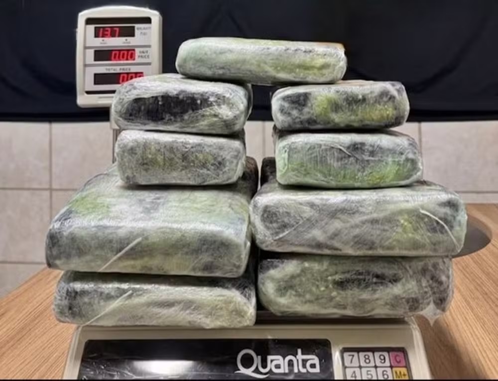 Passageira é presa ao tentar embarcar com droga no Aeroporto de Porto Velho