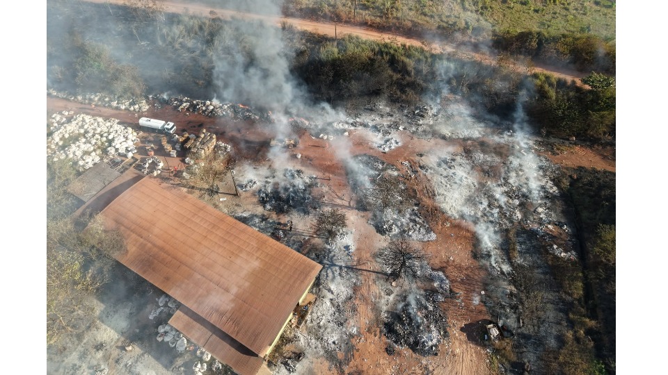 Ação integrada controla incêndio na Vila Princesa e evita tragédia de maiores proporções