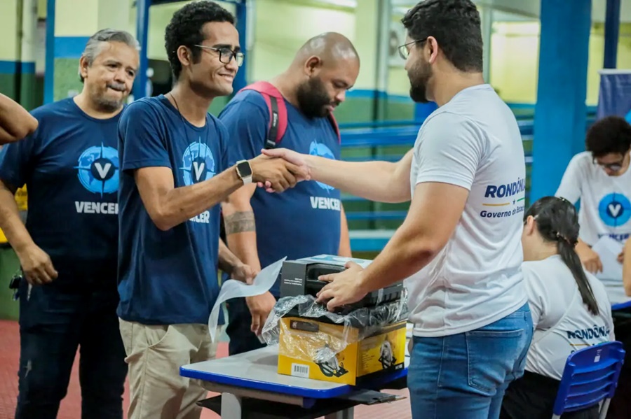 Programa Vencer abre 2,6 mil vagas com bolsa de R$ 2,4 mil e cursos gratuitos em Rondônia