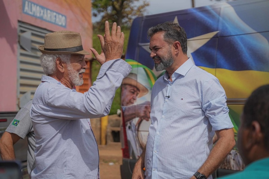 Bruno Bolsonaro se apresenta ao eleitor e promete mandato baseado em trabalho
