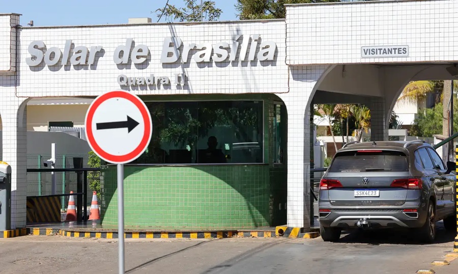 Bolsonaro recorre para anular proibição de visita na prisão domiciliar