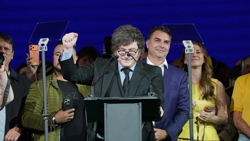 Muito preocupado, governo Lula já preparava reação a possíveis ataques de Javier Milei
