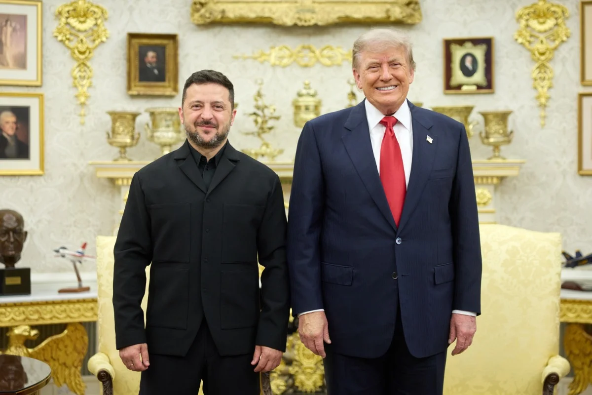 Volodymyr Zelensky e Donald Trump discutem Patriots e retomada das negociações de paz

