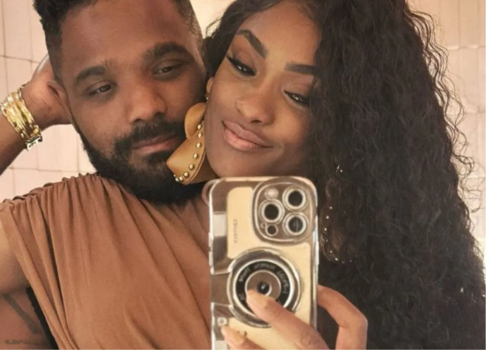 Erika Januza termina relação após namorado ser flagrado deixando uma casa de swing