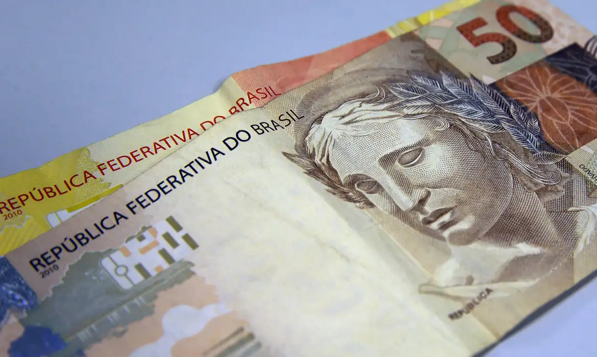 Beneficiários com número do NIS de final 7 recebem Bolsa Família de julho
