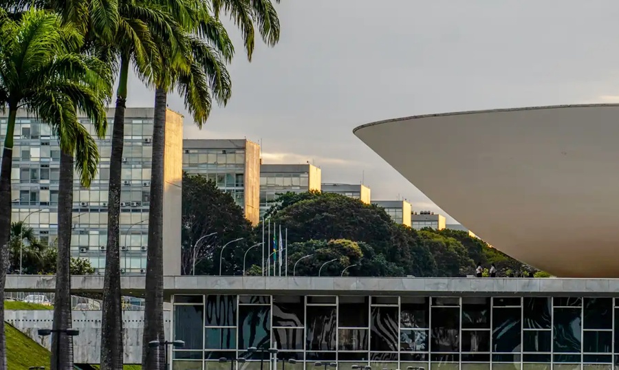 Dino propõe ampliar responsabilização de parlamentares por emendas