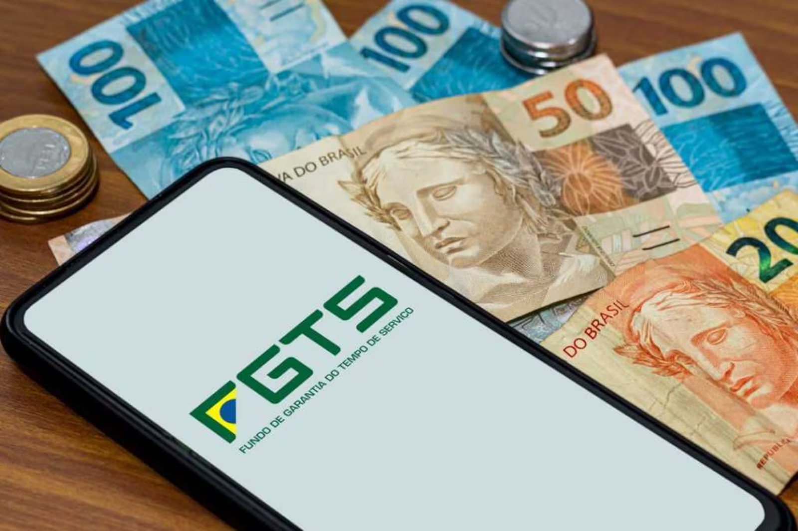 Caixa começa a depositar distribuição do lucro do FGTS na conta dos trabalhadores
