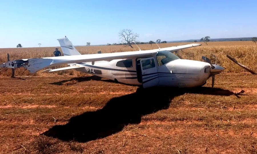 FAB intercepta aeronave suspeita que entrou no espaço aéreo brasileiro vinda da Bolívia