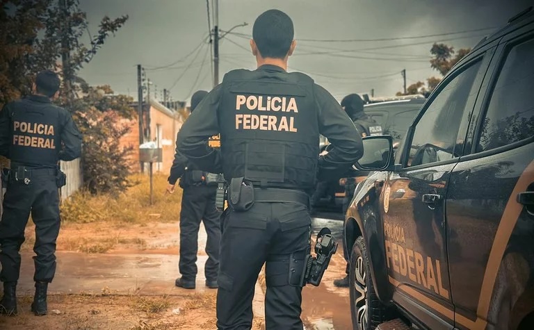 Dois são presos pela PF suspeitos de furtar casa de policial federal em Ji-Paraná