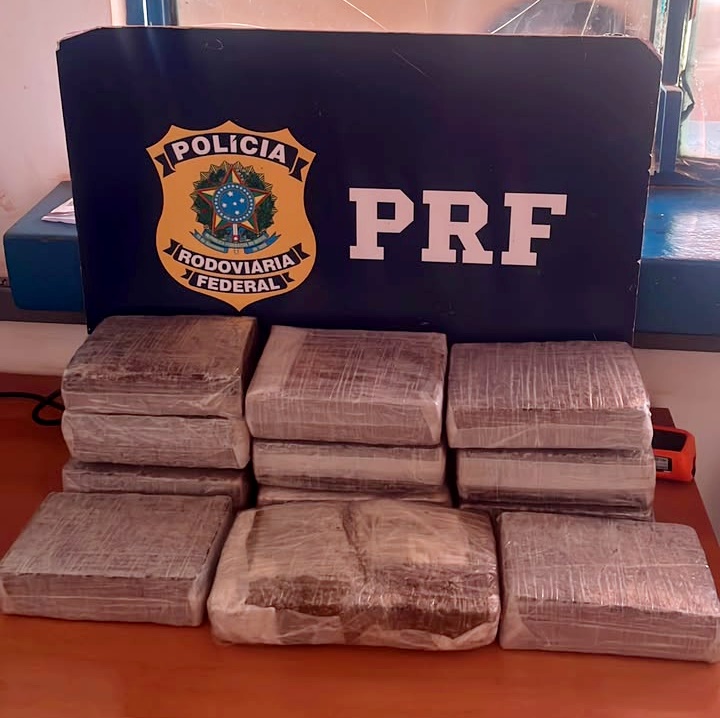 Polícia Rodoviária Federal em Rondônia apreende quase 13 kg de droga em Guajará-Mirim
