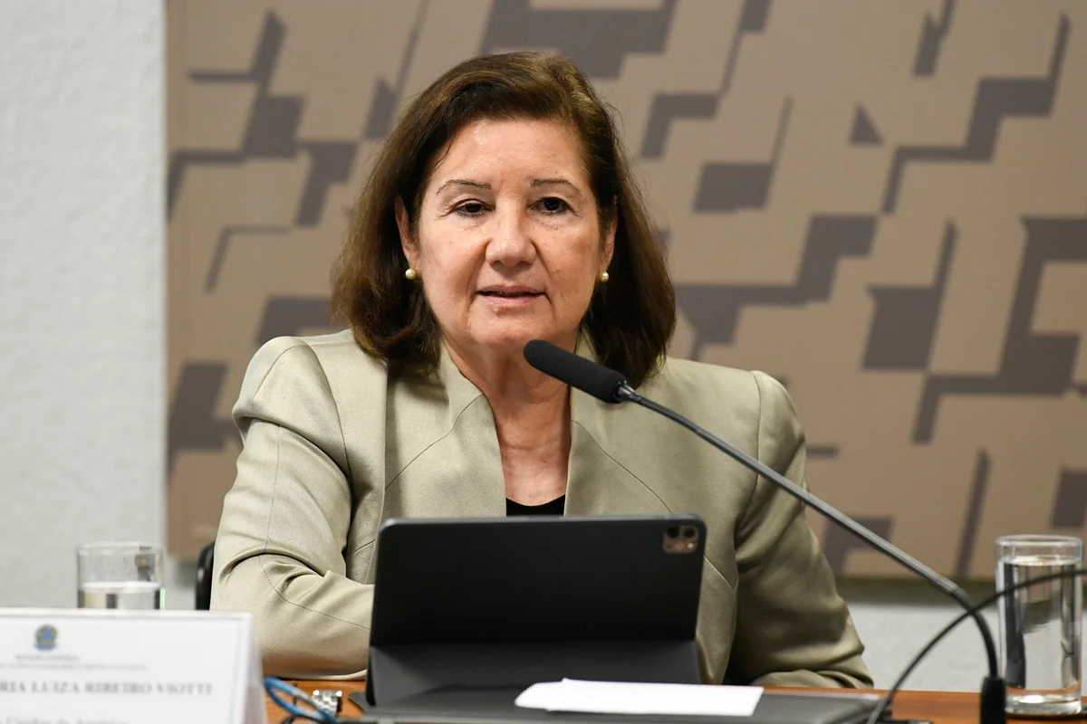 EUA revoga visto de embaixadora do Brasil em retaliação de diplomatas americanos