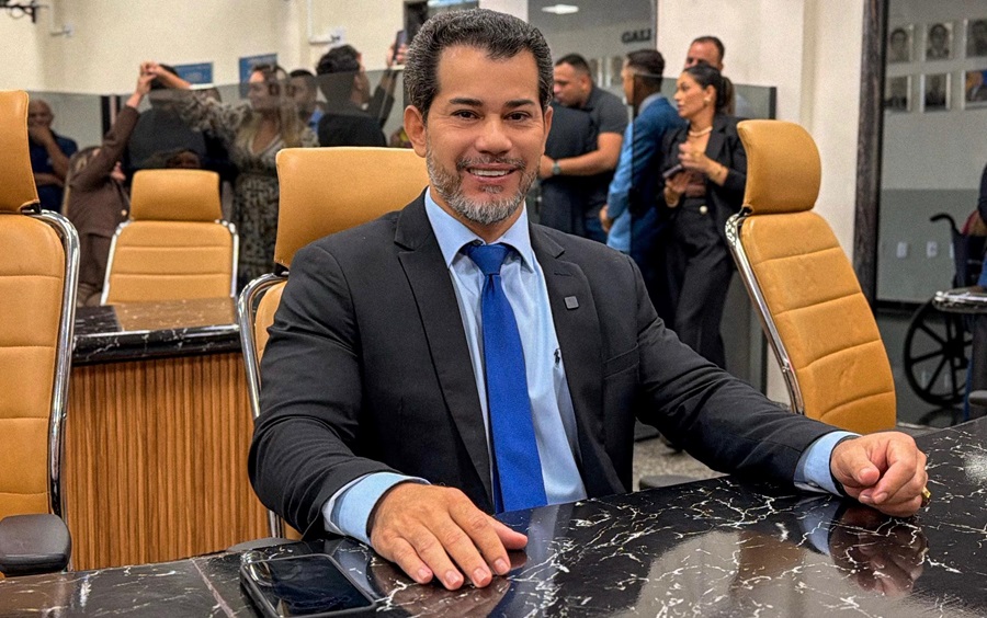 Após convite para disputar o Senado, Nilton Souza anuncia que ficará fora da eleição