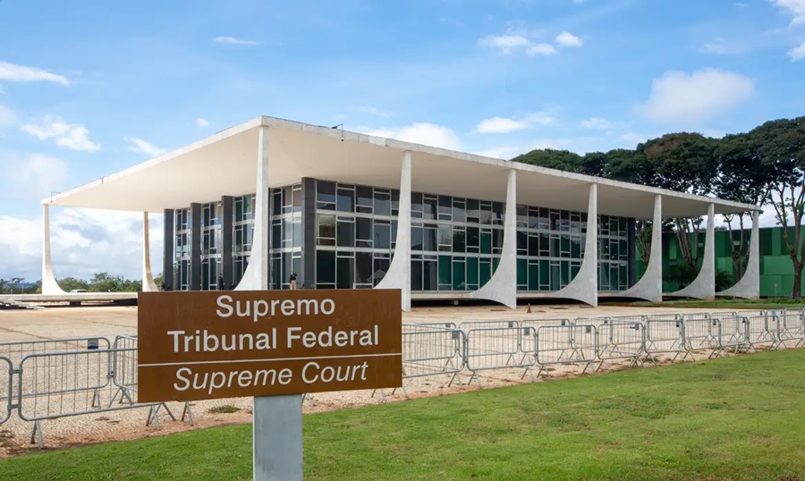 STF suspende julgamento de lei que proíbe jogos de azar