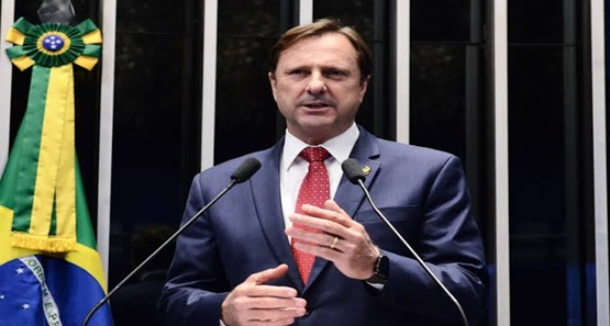Acir diz que decisão do STF corrigiu injustiça e reforça candidatura ao Senado 