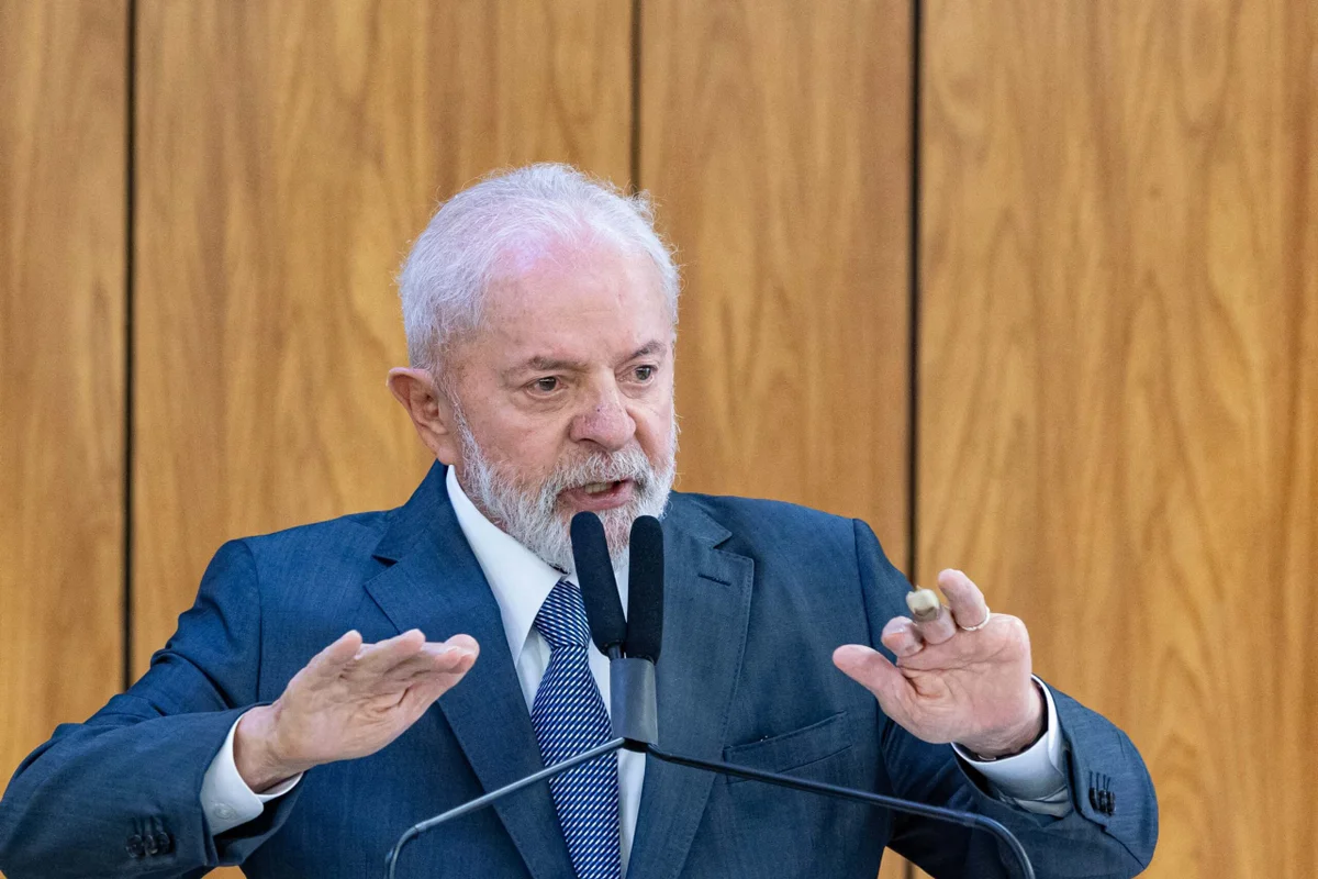 Campanha de Lula tem semana de crise e mede impacto nas próximas pesquisas 