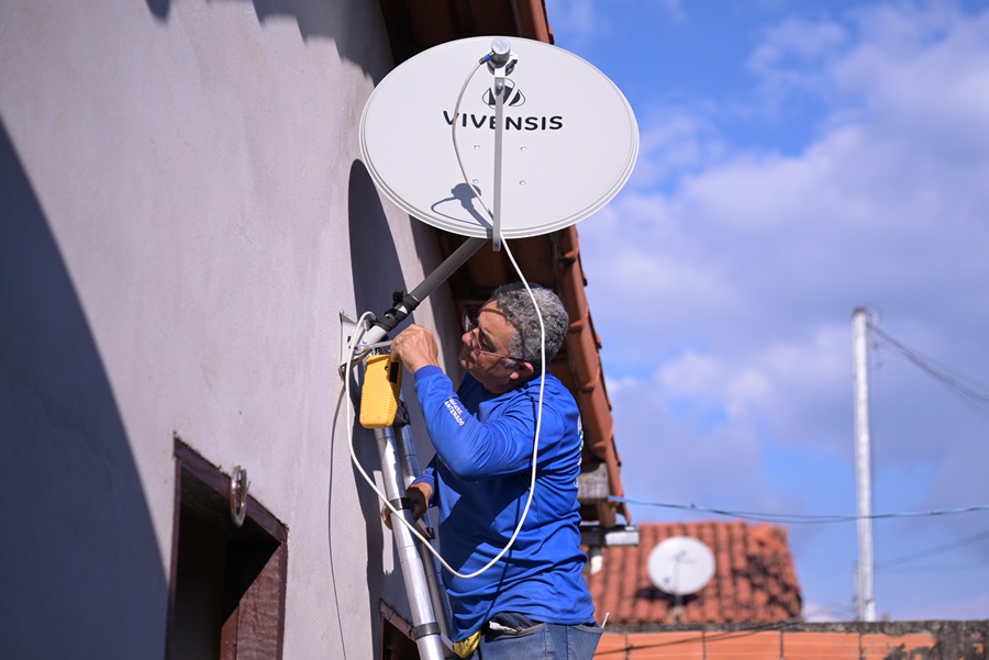Moradores de Rondônia podem receber a antena parabólica gratuita do Brasil Antenado