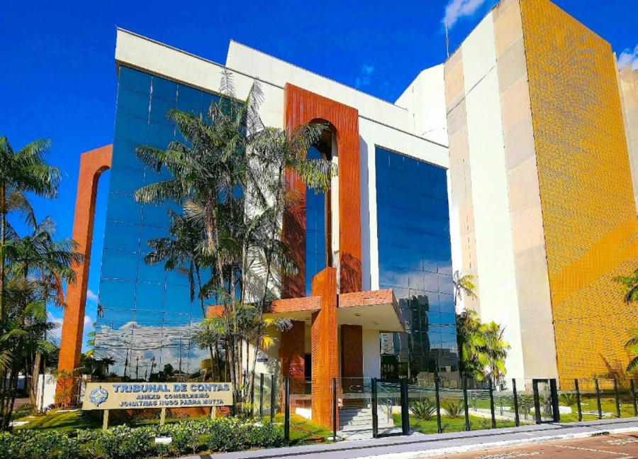 TCE abre estágio de graduação em jornalismo e marketing e pós em administração