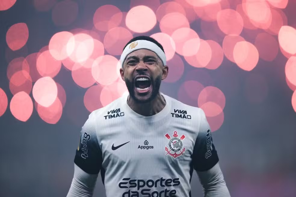 'Vergonhoso', diz jornal espanhol sobre 'novela Memphis' no Corinthians; caso ganhou o mundo