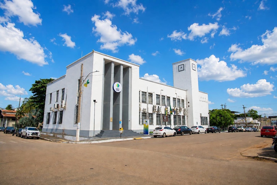 Pacote de leis reforça responsabilidade fiscal com redução de até 50% nos jetons