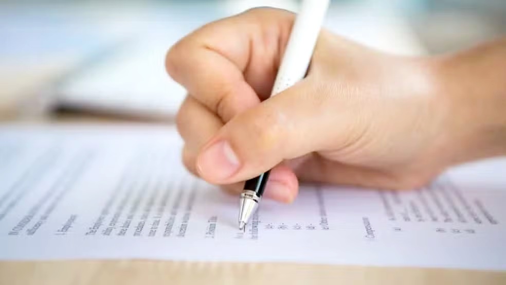 Concurso da Câmara de São Miguel do Guaporé abre vagas com salários de até R$ 12 mil