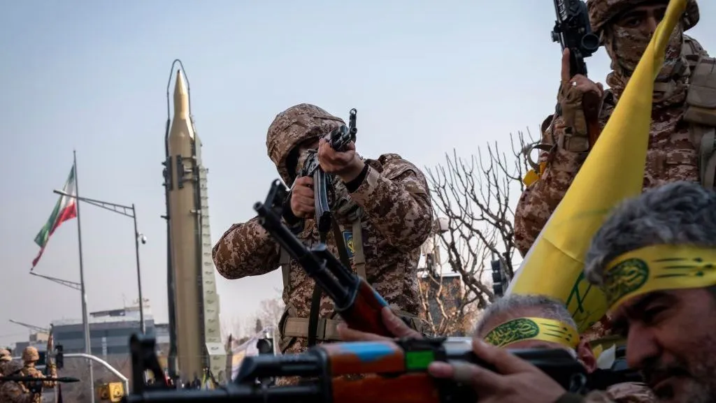 Guarda do Irã ameaça usar armas "mais destrutivas" e "devastadora" se guerra recomeçar
