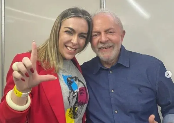 Lula oferecer cargo no governo para "amiga" de Lulinha envolvida no roubo do INSS
