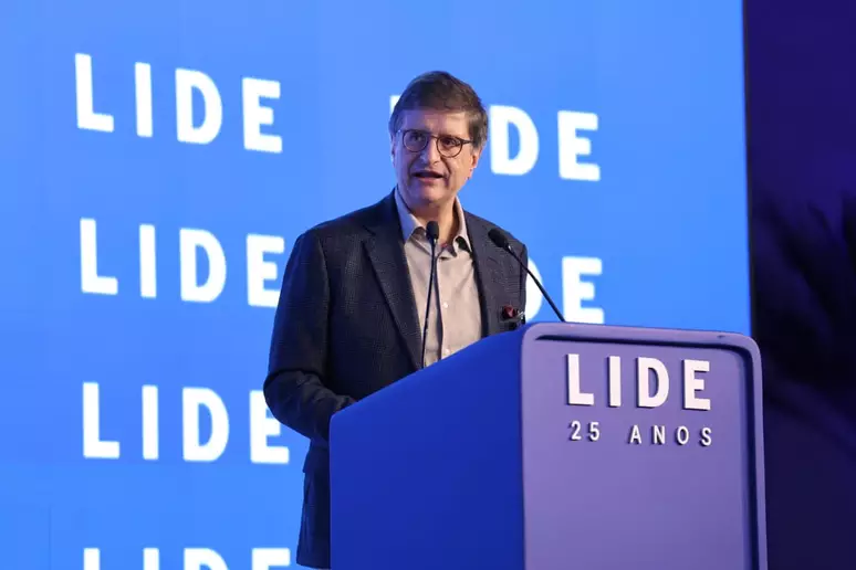 PGR se nega a falar de pedido para caso Lulinha ir à 1ª instância por suposto 'respeito'
