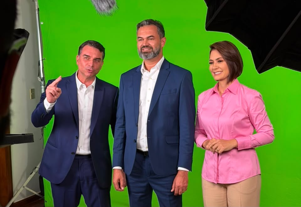 Michelle Bolsonaro reforça apoio a Bruno Bolsonaro Scheid e gesto amplia projeção política do candidato 