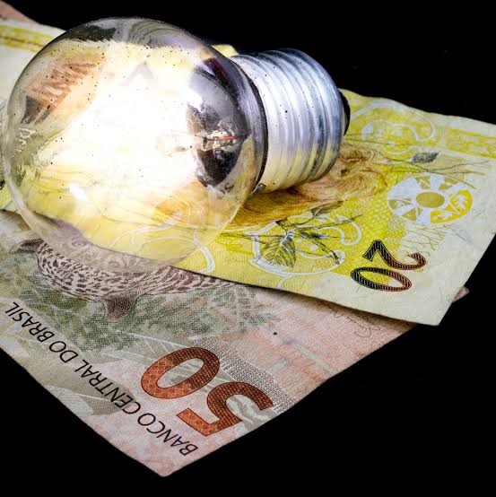 Conta de luz fica 10,63% mais barata em Rondônia a partir desta quarta-feira