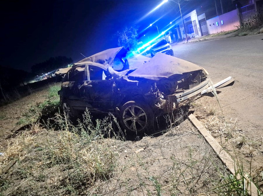Jovem de 26 anos morre após Corolla atingir moto e capotar várias vezes na BR-174