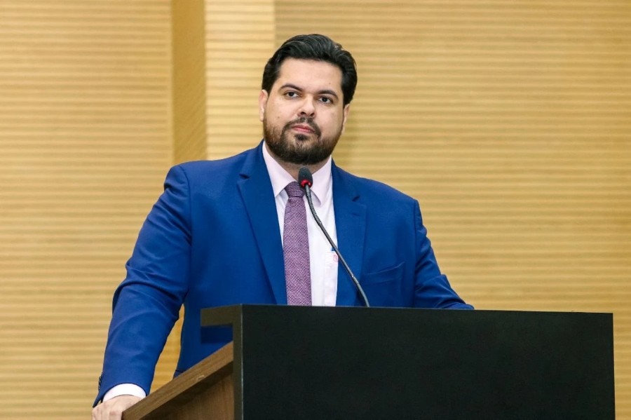 Tribunal Regional Eleitoral de RO defere registro do deputado Jean de Oliveira à reeleição