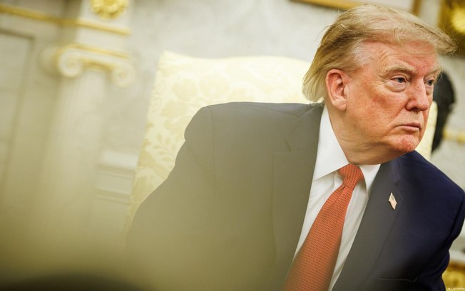Presidente Donald Trump sugere revisar posição dos EUA sobre as Ilhas Malvinas
