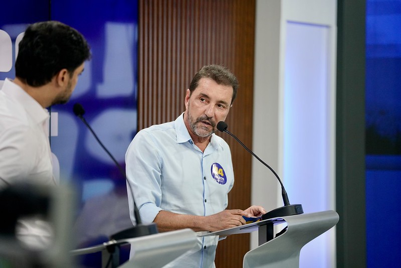 Hildon Chaves afirma que “leiloar CAERD, ﻿na semana da eleição, cheira muito mal”
