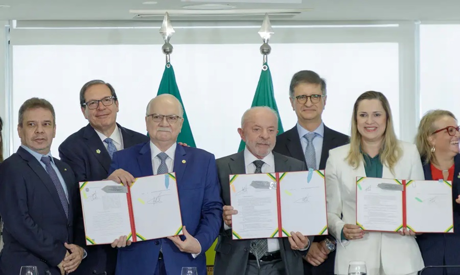 Governo sanciona leis que criam e reestruturam fundos para a Justiça