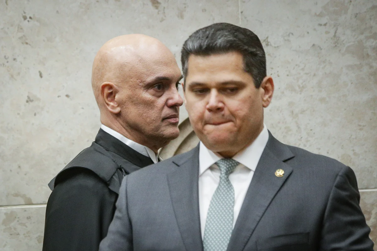 Alcolumbre e Moraes se reuniram por horas antes de pedido para investigar Mendonça
