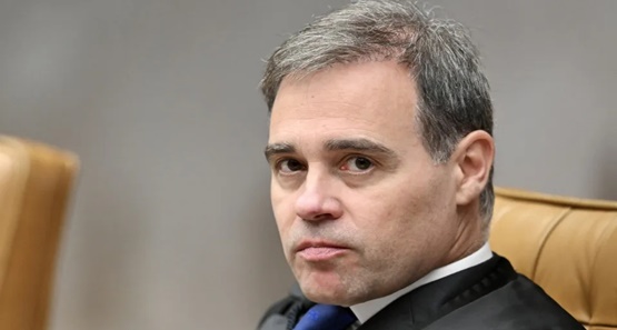 Mendonça libera para julgamento relatório que aponta elo entre Moraes e Vorcaro