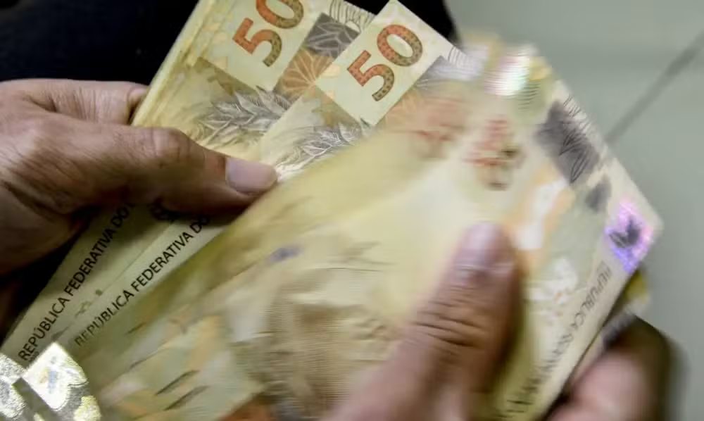 Banco Central diz que R$ 5,6 bilhões podem ser resgatados, confira