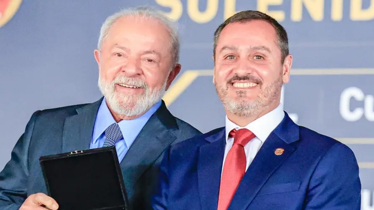 Supremo Tribunal Federal forma maioria para manter diretor-geral da PF afastado
