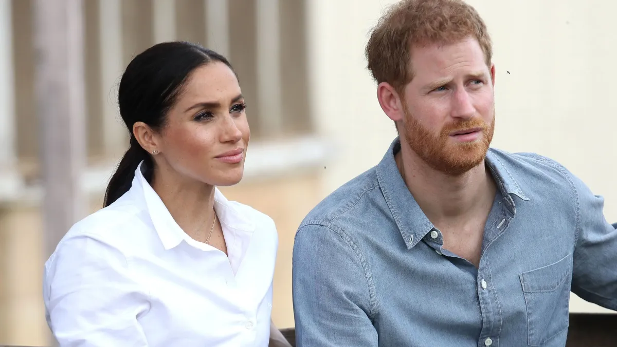 Harry e Meghan ficaram "surpresos" com carta do rei Charles sobre realeza no Reino Unido
