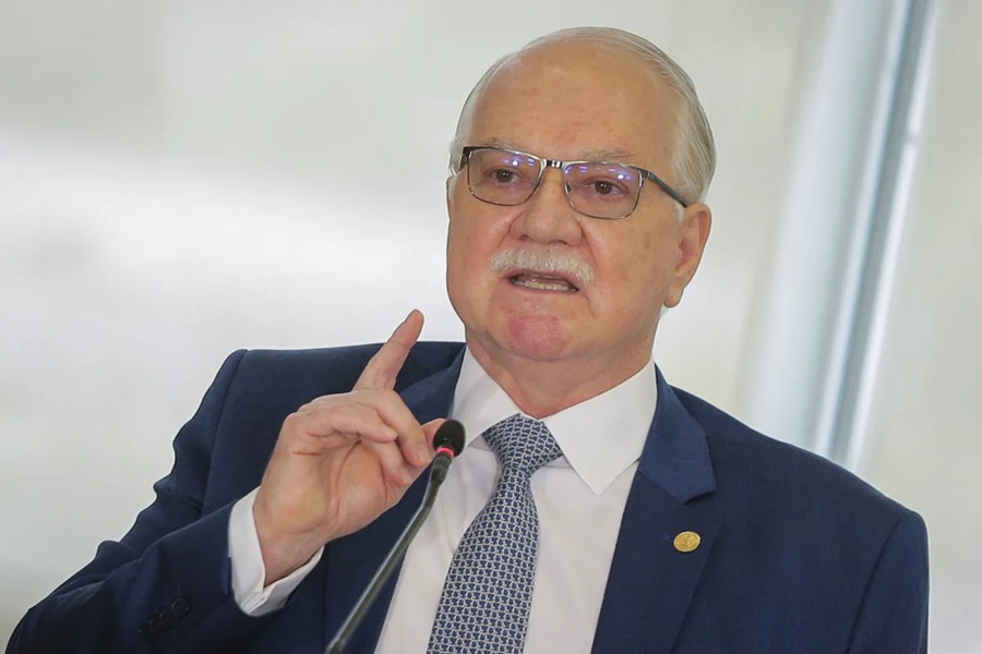 Fachin suspende decisões de Mendonça e Dino sobre Andrei Rodrigues