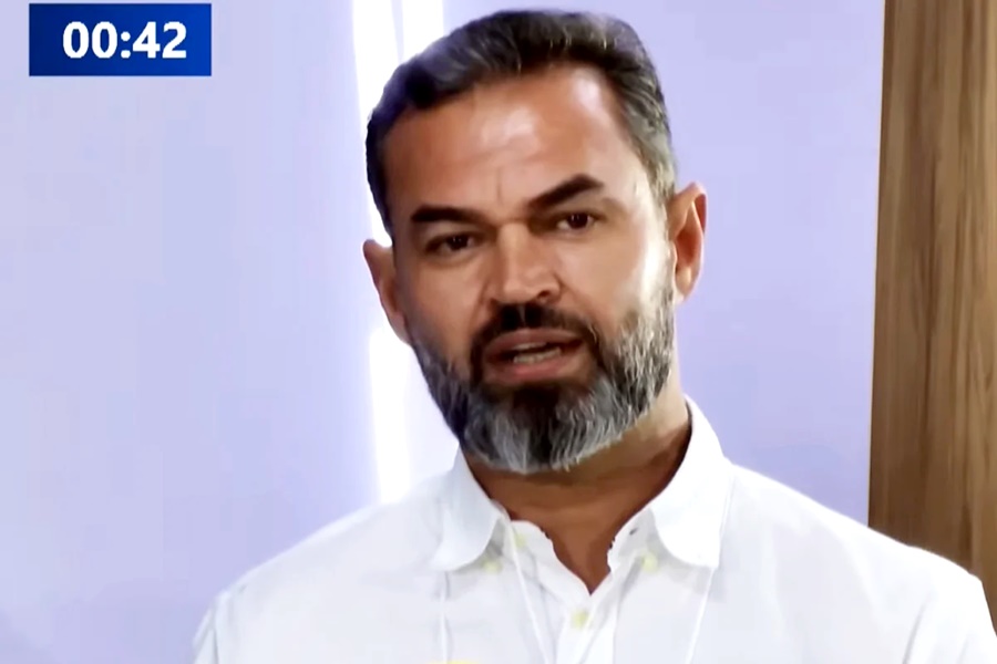 Bruno Scheid confronta a esquerda em debate, reforça pautas da direita e dispara: “Vou lá pra combater o PT”
