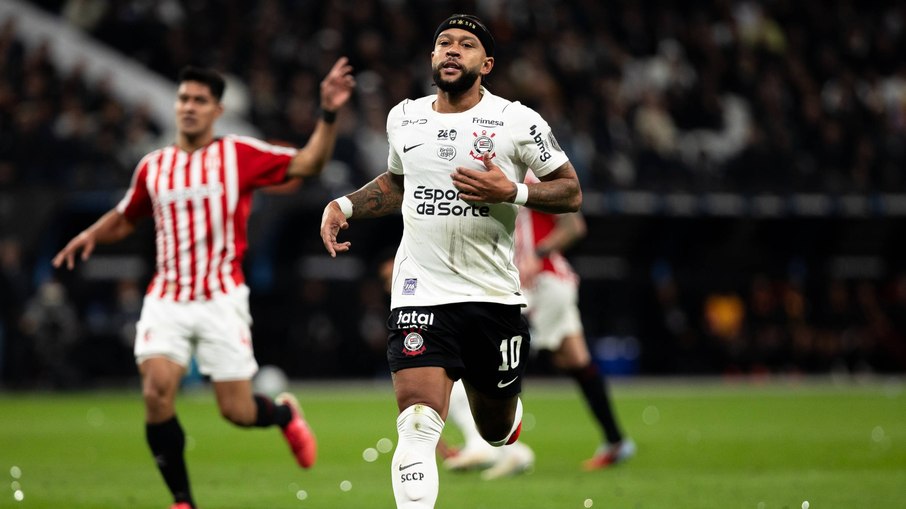 Imprensa europeia repercute Memphis após vexame em eliminação

