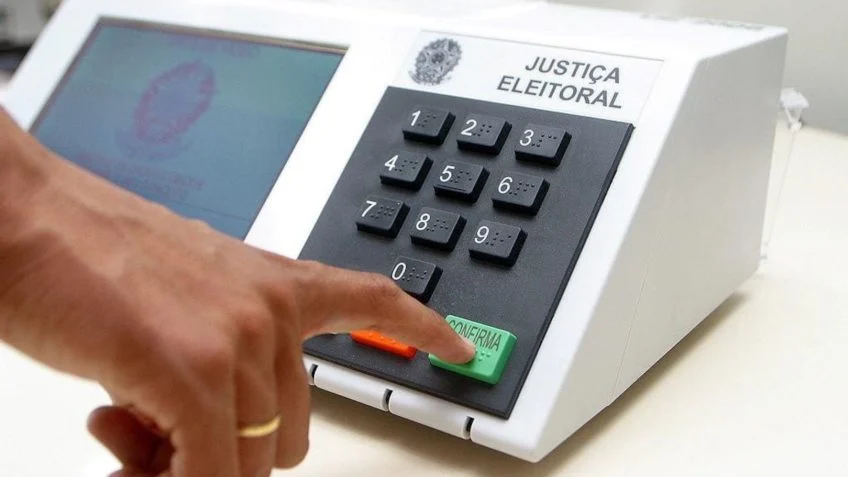 TSE vai enviar alertas no e-Título com orientações para eleições pela 1ª vez
