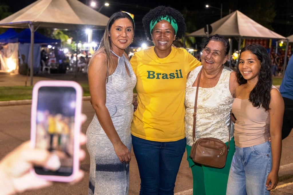 Força feminina entra em cena em grande encontro de Sílvia Cristina na capital