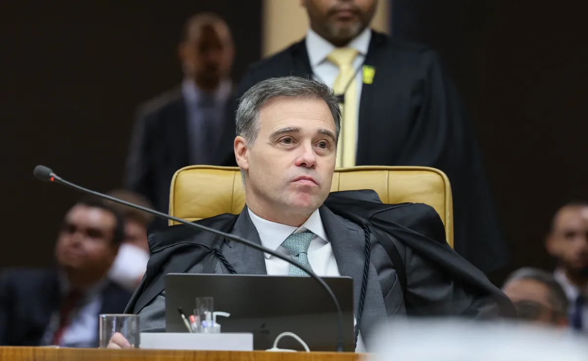 André Mendonça diz que Moraes usou relatórios da PF como "peça de intimidação"
